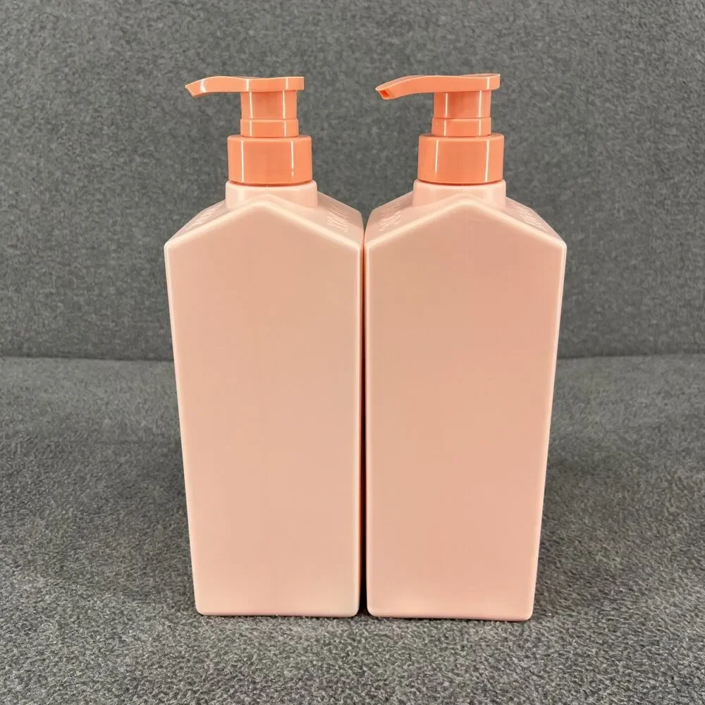 2x XOCOC K-Beauty Strawberry Milk Body Wash JUMBO SIZE 33.8 oz‎ each bottle NEW